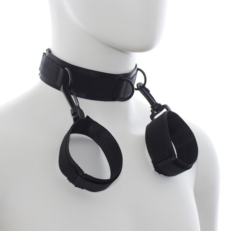 COLAR DE NYLON OHMAMA FETICHE COM CONTENÇÃO DE PULSO